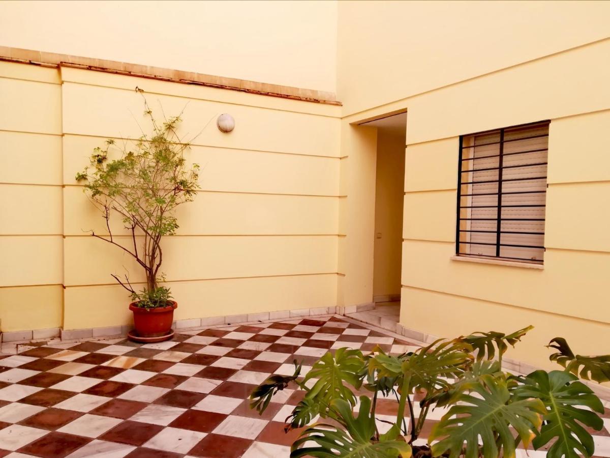 Apartamento San Luis. Plaza De Parking Gratis!!! Sevilla Exteriör bild